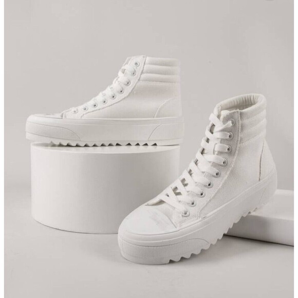 Platform High-Top Skate Sneaker White Canvas Lace-up Women's Size 9 NEW Shein - Picture 1 of 15